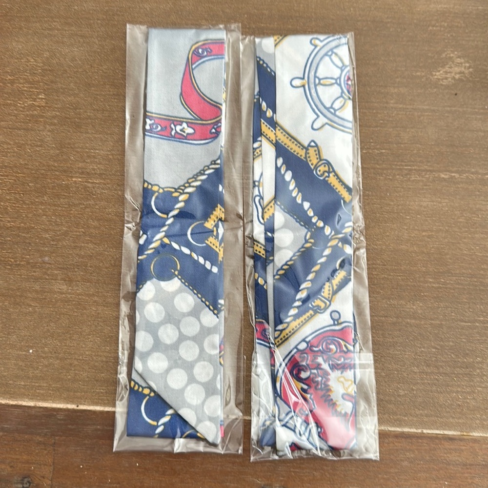 New purse scarf twilly/set of 2 NIP